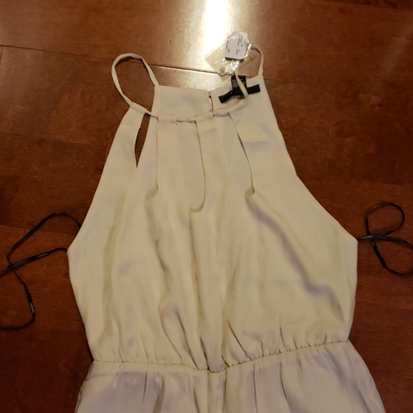 Long beige jumpsuit - Picture 2 of 3